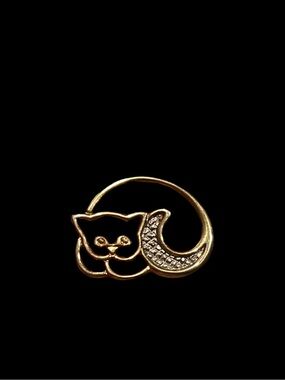Avon Gold Cat with Crescent Moon Tail Pin